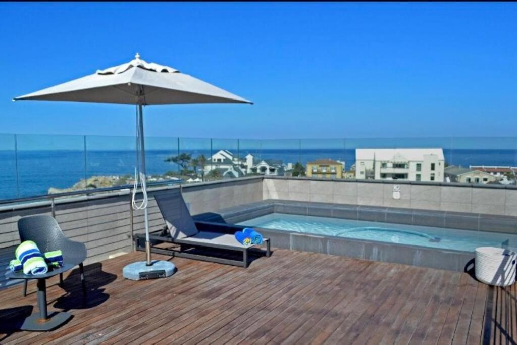 Hermanus Waterfront Apartment 12 ภายนอก รูปภาพ